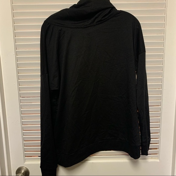 Simply Southern Cowl Neck Black Sweatshirt Medium - Picture 9 of 9